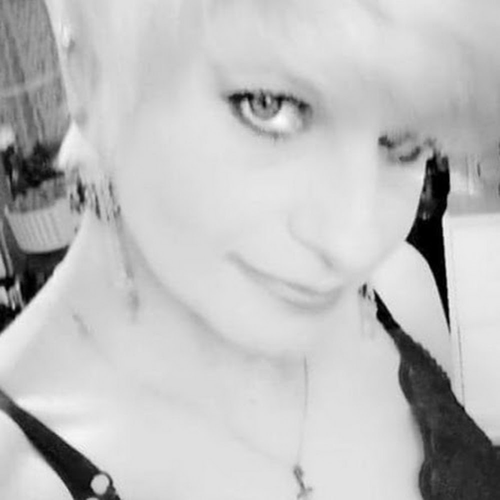 Meet your Posher, Christal
